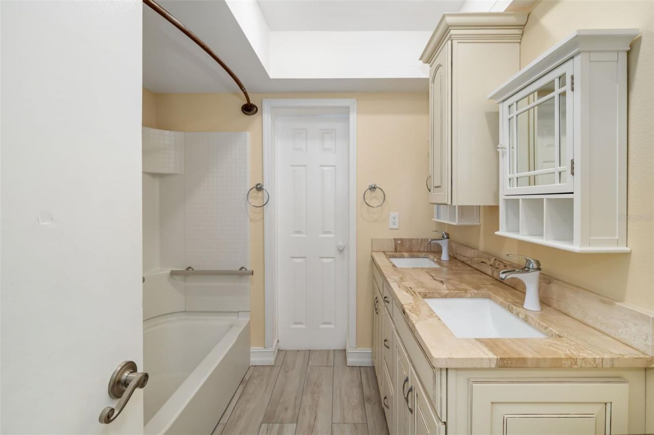 4158 Prudence Drive , Sarasota, FL 34235 Photo