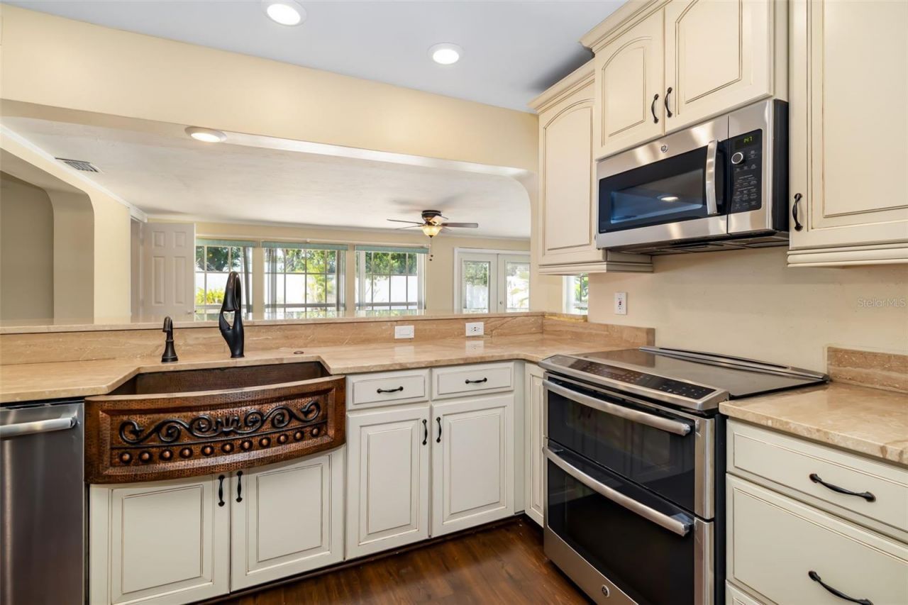 4158 Prudence Drive , Sarasota, FL 34235 Photo