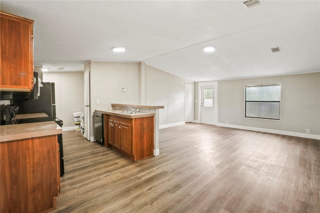 128 Pernell Johnson Drive , Seffner, FL 33584 Photo