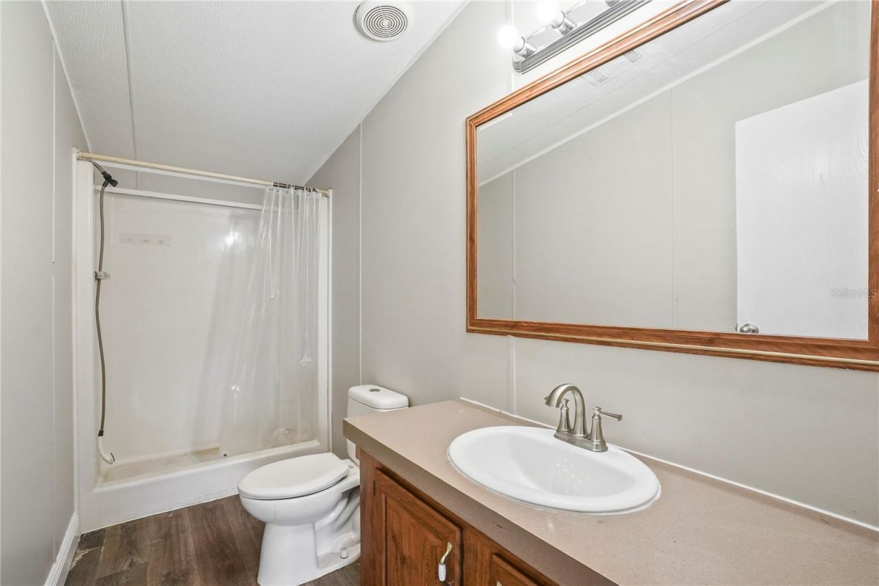 128 Pernell Johnson Drive , Seffner, FL 33584 Photo