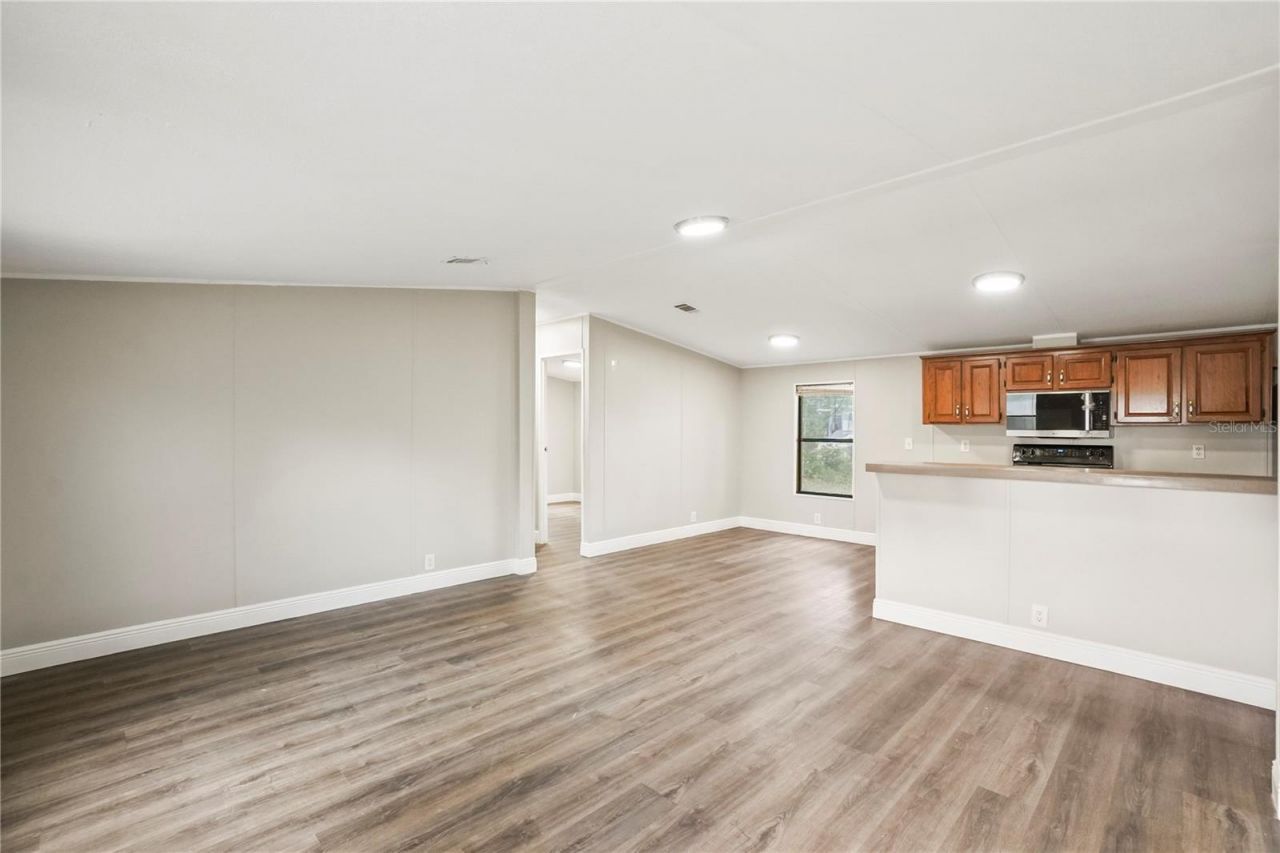 128 Pernell Johnson Drive , Seffner, FL 33584 Photo