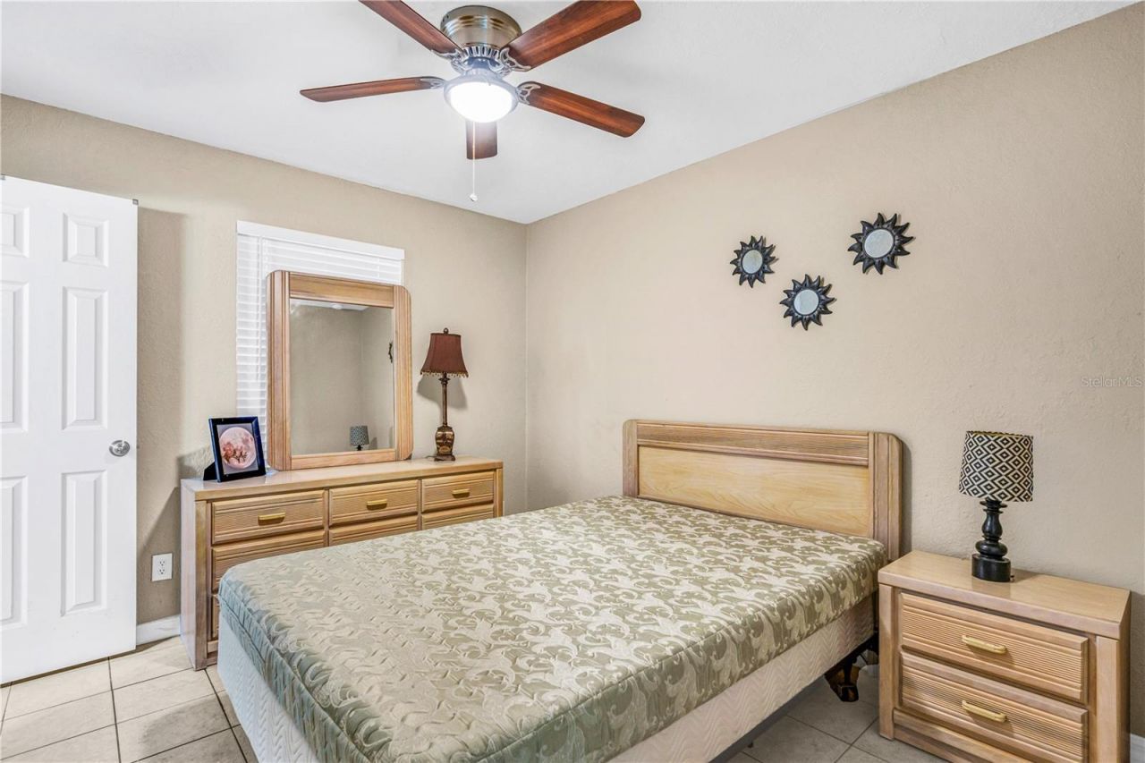 240 Newcomb Street, New Smyrna Beach, FL 32168 Photo