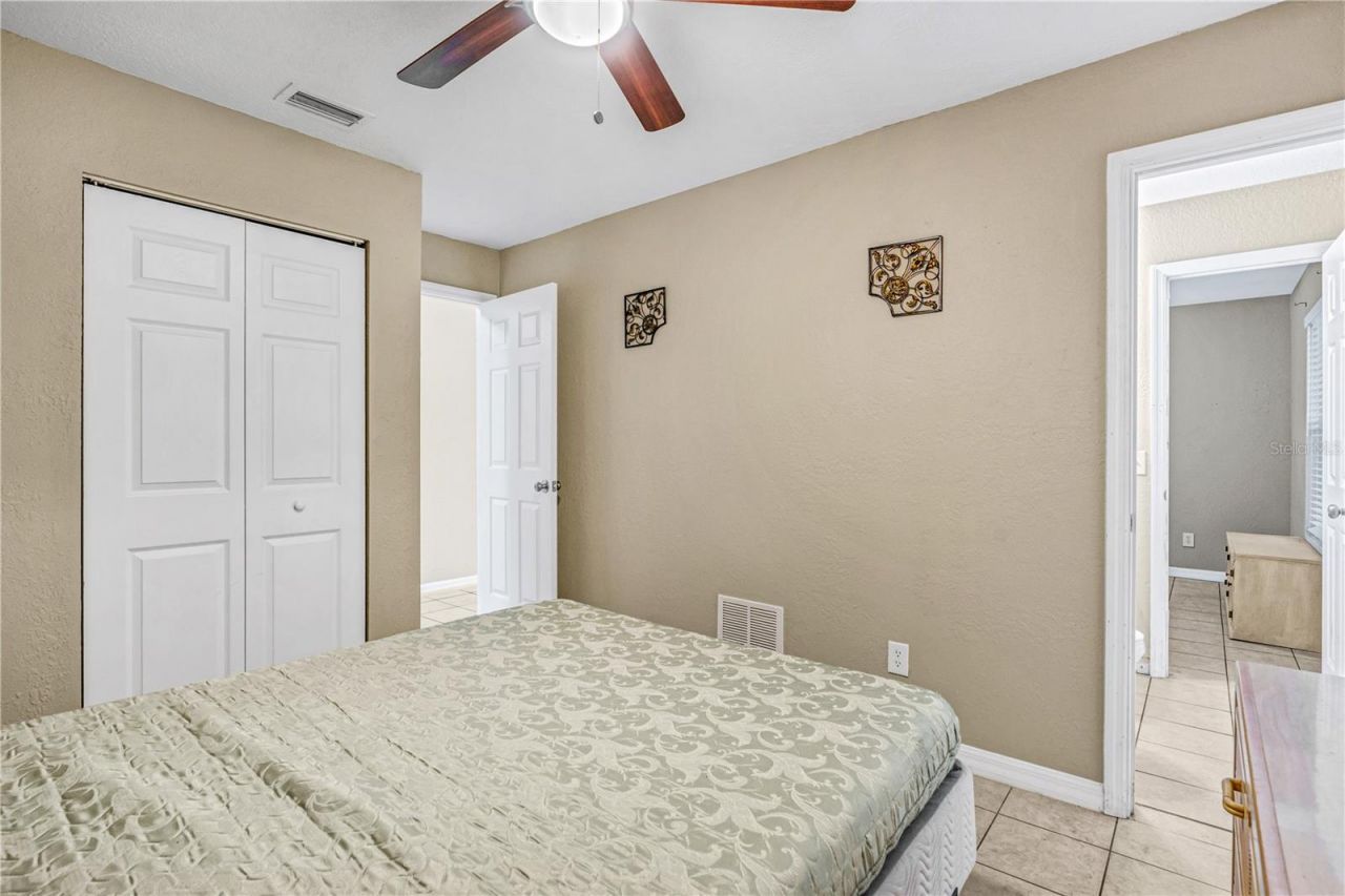 240 Newcomb Street, New Smyrna Beach, FL 32168 Photo