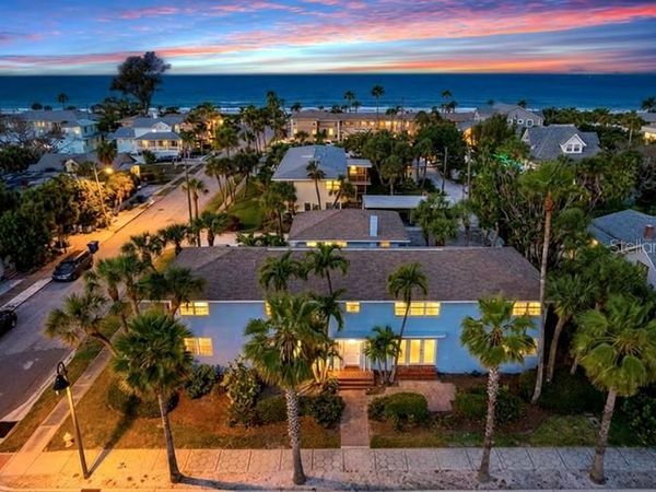 1800 PASS-A-GRILLE WAY , Unit 2, ST PETE BEACH, FL 33706