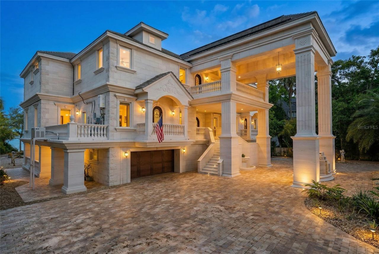 2000 Park Street N, Saint Petersburg, FL 33710 Photo