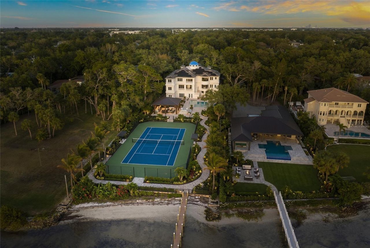 2000 Park Street N, Saint Petersburg, FL 33710 Photo