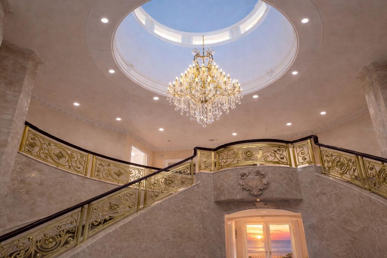 2000 Park Street N, Saint Petersburg, FL 33710 Photo