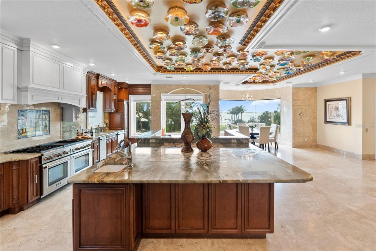 2000 Park Street N, Saint Petersburg, FL 33710 Photo