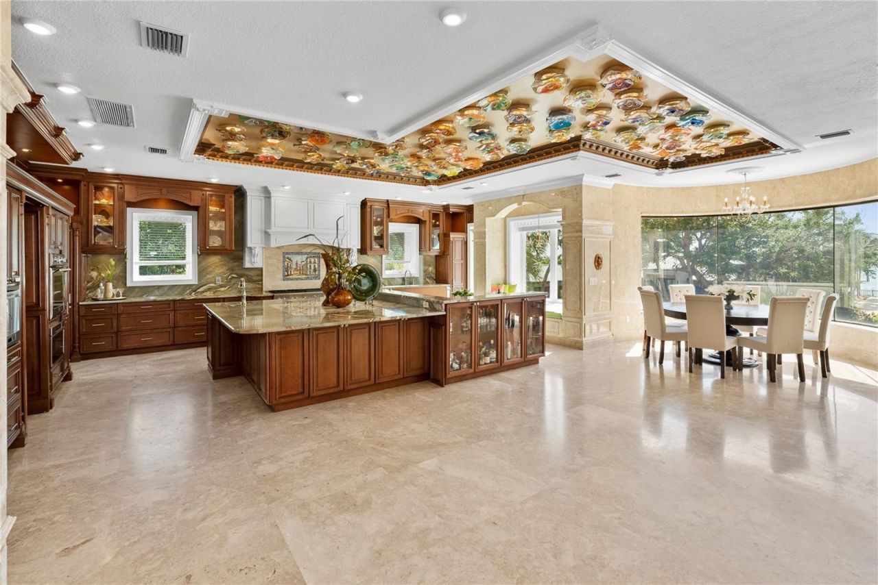 2000 Park Street N, Saint Petersburg, FL 33710 Photo