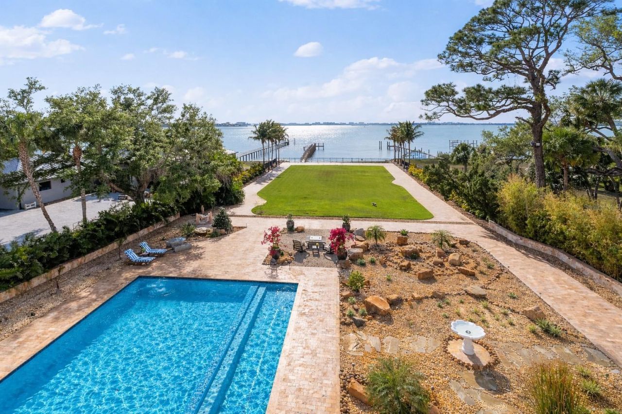 2000 Park Street N, Saint Petersburg, FL 33710 Photo