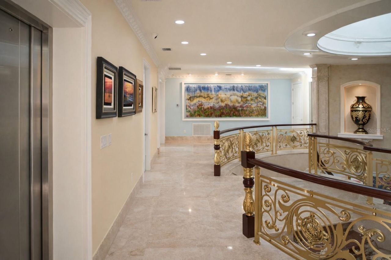 2000 Park Street N, Saint Petersburg, FL 33710 Photo