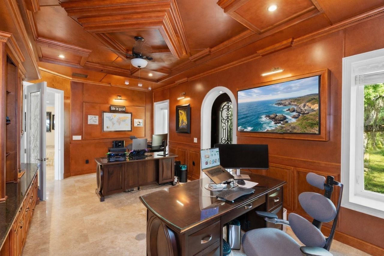 2000 Park Street N, Saint Petersburg, FL 33710 Photo