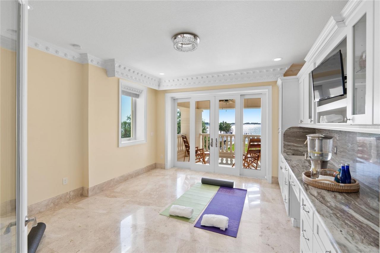 2000 Park Street N, Saint Petersburg, FL 33710 Photo