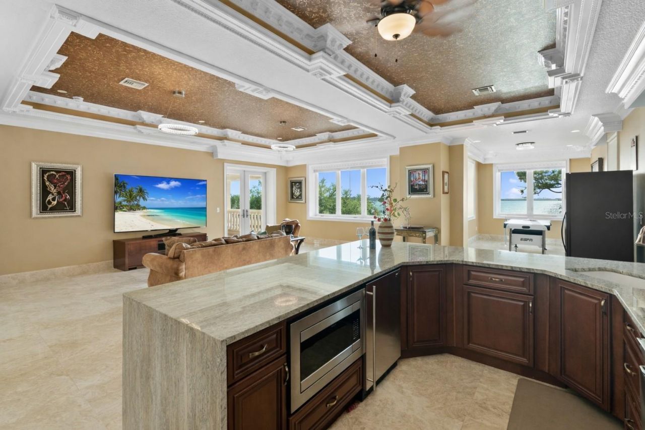 2000 Park Street N, Saint Petersburg, FL 33710 Photo