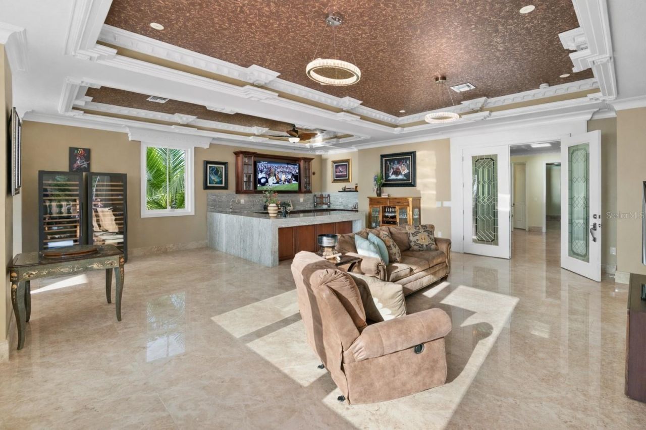 2000 Park Street N, Saint Petersburg, FL 33710 Photo