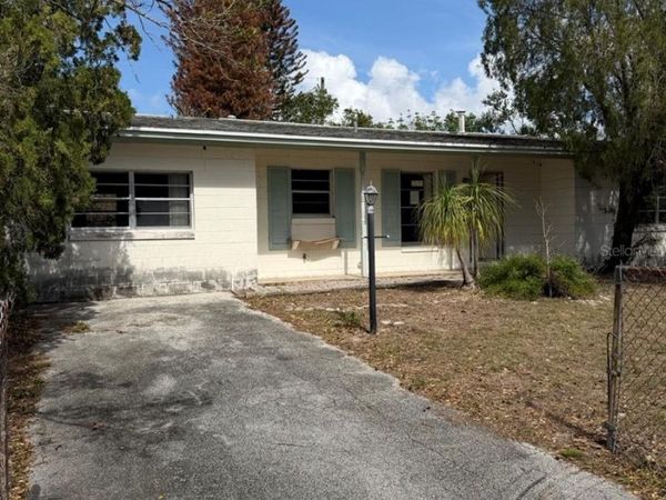 120 N FAIRFAX AVENUE , WINTER SPRINGS, FL 32708