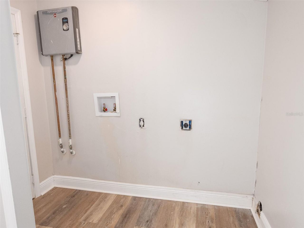 1105 Willow Avenue , Sanford, FL 32771 Photo