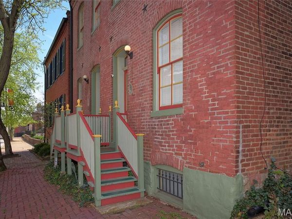 1226 Sidney Street , St Louis, MO 63104