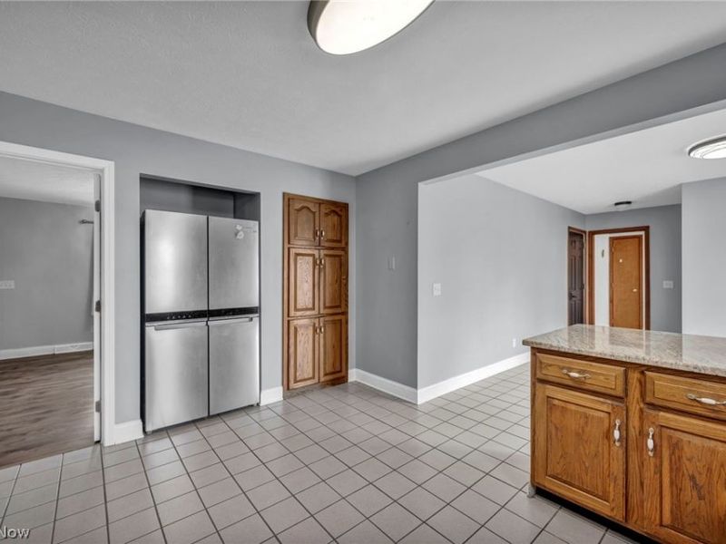 830 Forde Avenue, Amherst, OH 44001 Photo 10