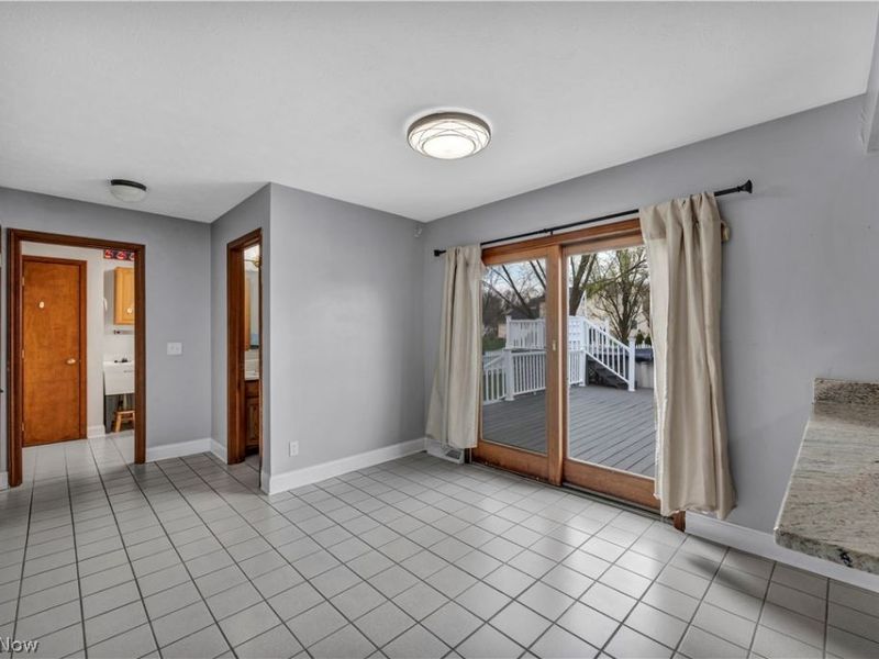 830 Forde Avenue, Amherst, OH 44001 Photo 8