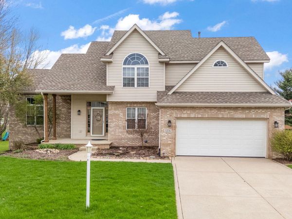 3204 Clairborne Crossing, Valparaiso, IN 46385