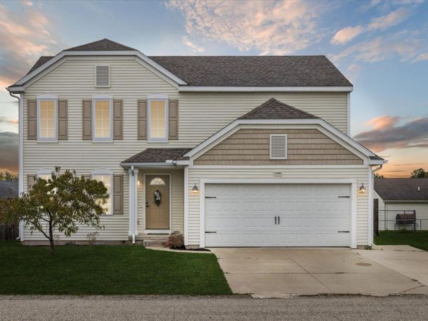 11681 Koala Bear Drive SE, Alto, MI 49302