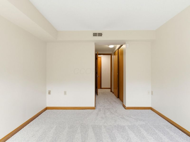 7985 Riverside Drive, Dublin, OH 43016 Photo 42