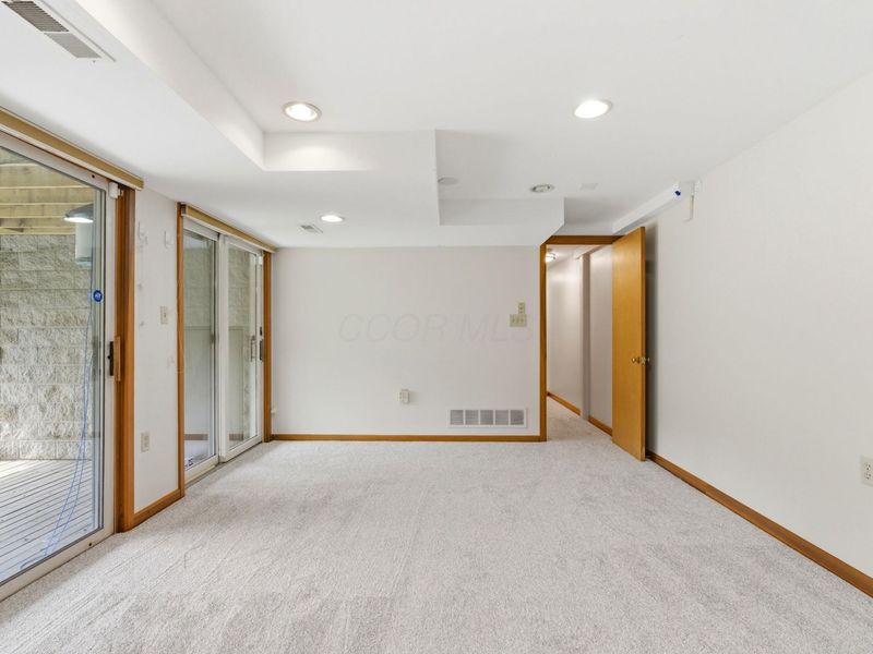 7985 Riverside Drive, Dublin, OH 43016 Photo 44