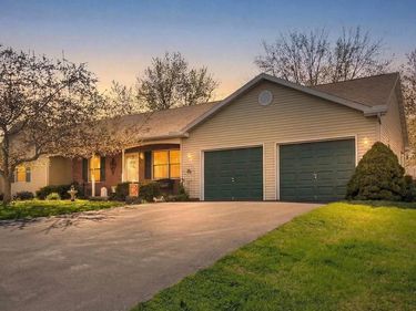 4 HANCOCK DRIVE, EAST BERLIN, PA 17316