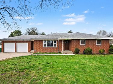 2431 Lilac Avenue, Niles, MI 49120