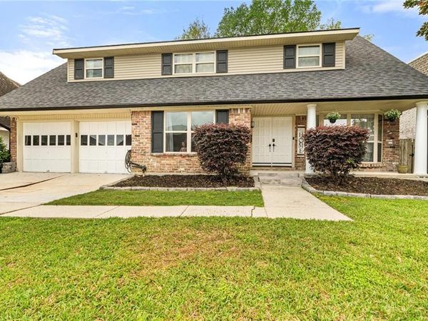 3748 SILVER MAPLE Court, New Orleans, LA 70131
