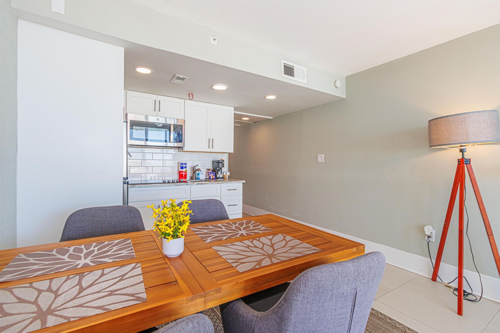 2310 N Ocean Blvd. Photo 16