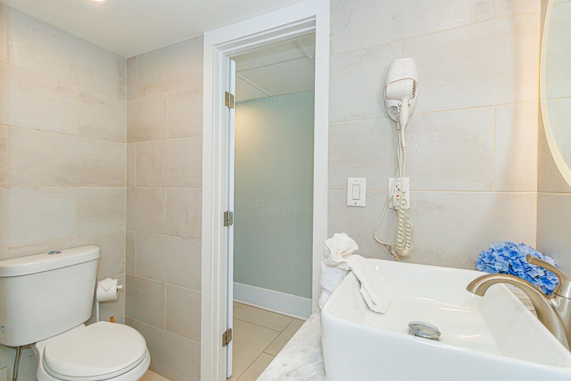 2310 N Ocean Blvd. Photo 24