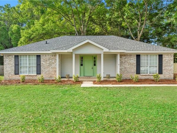 1684 Woodforest Drive, Semmes, AL 36575