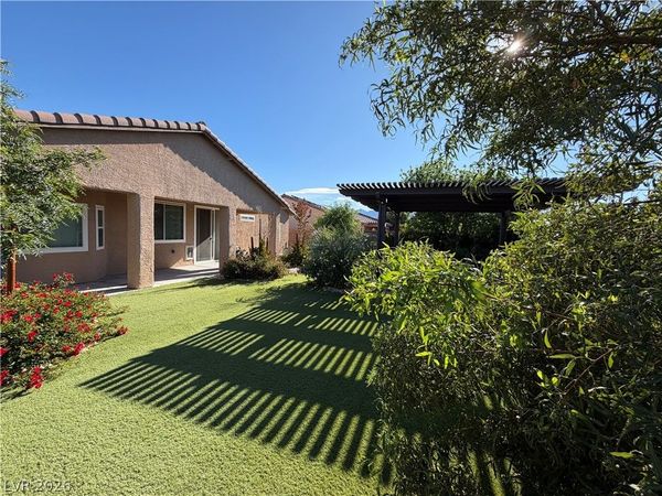 5761 E Badlands Lane, Pahrump, NV 89061