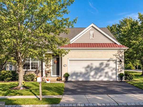 2 MAYPORT LANE, BARNEGAT, NJ 08005