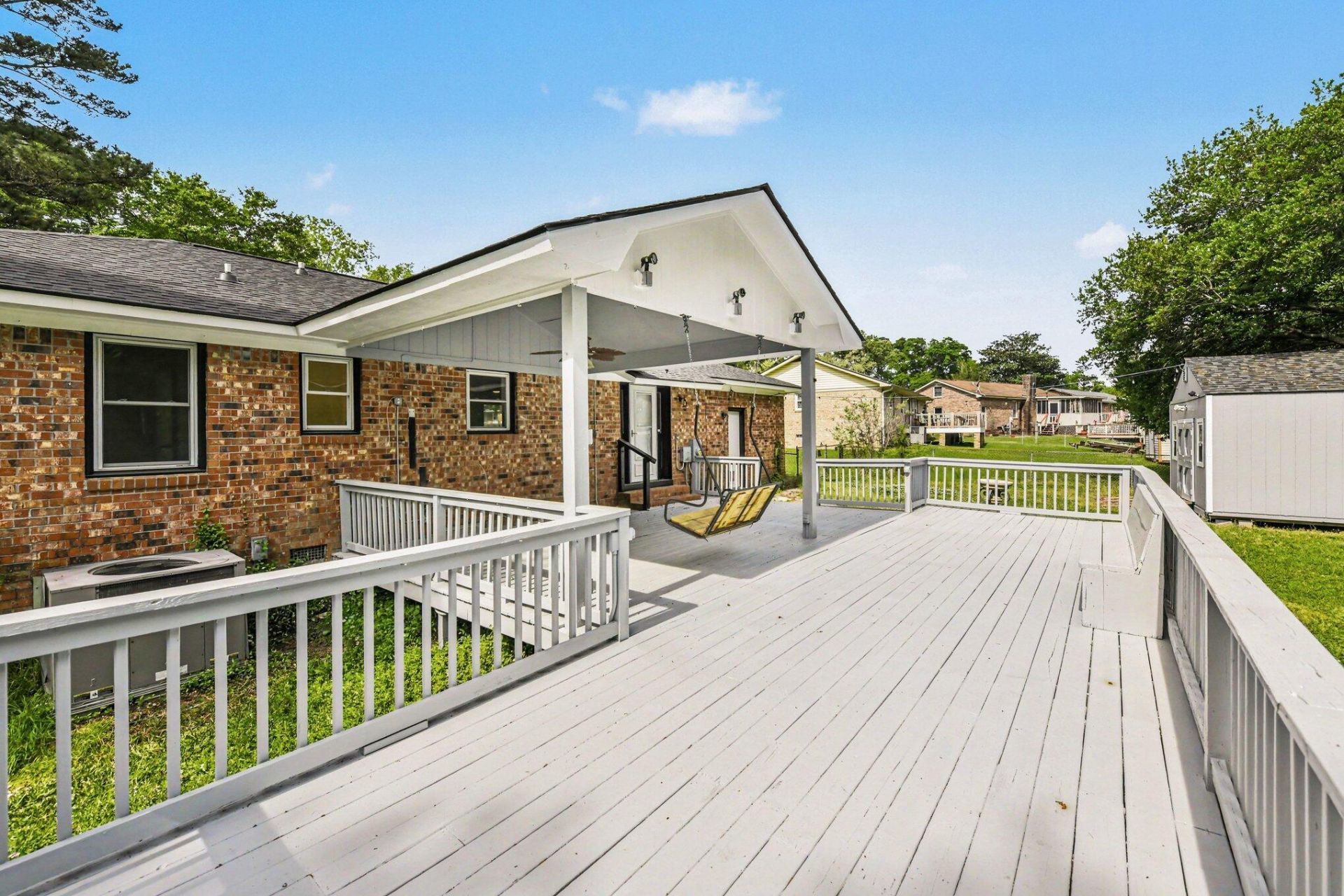 100 Kent Circle Photo 23