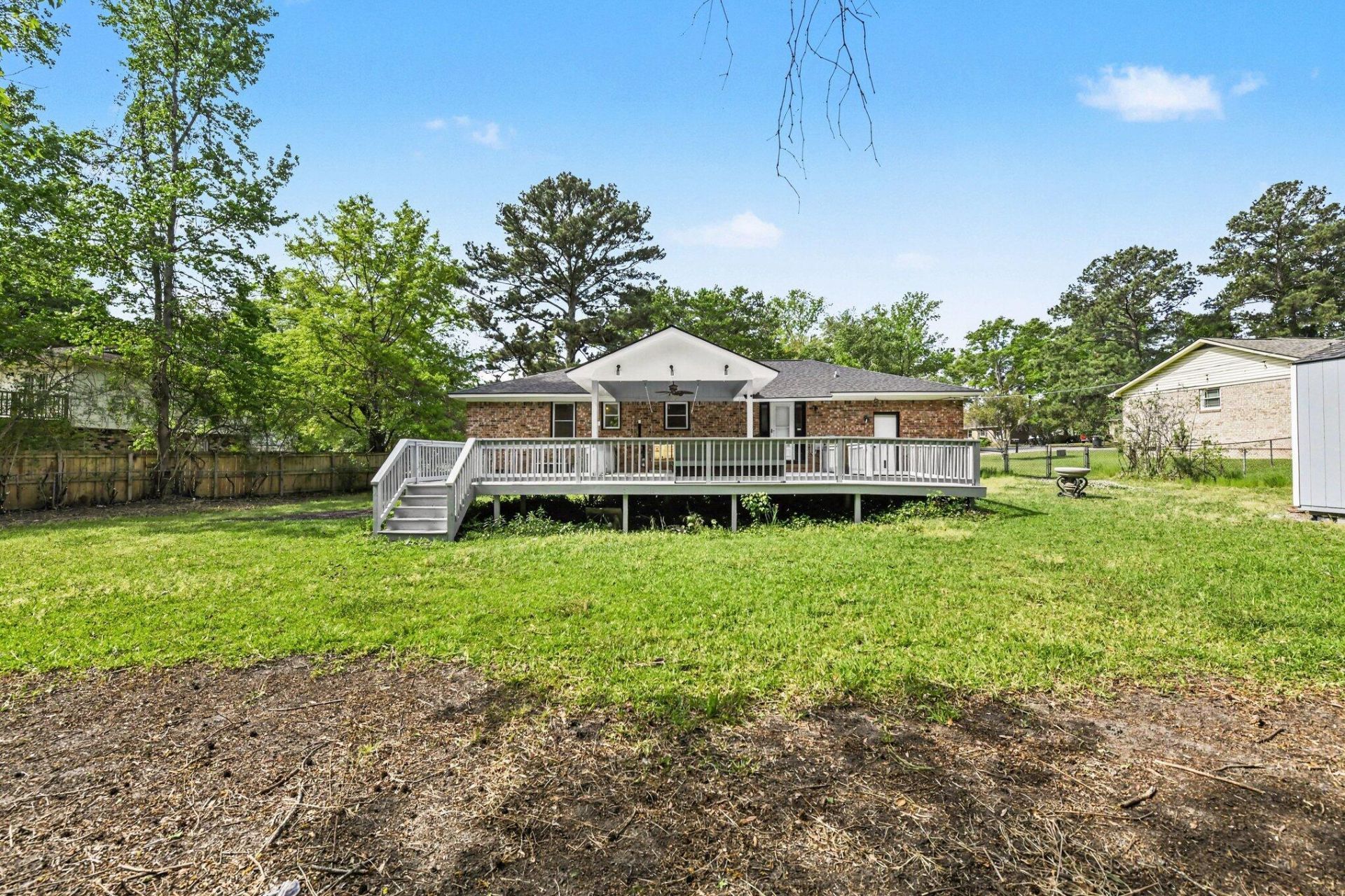 100 Kent Circle Photo 25