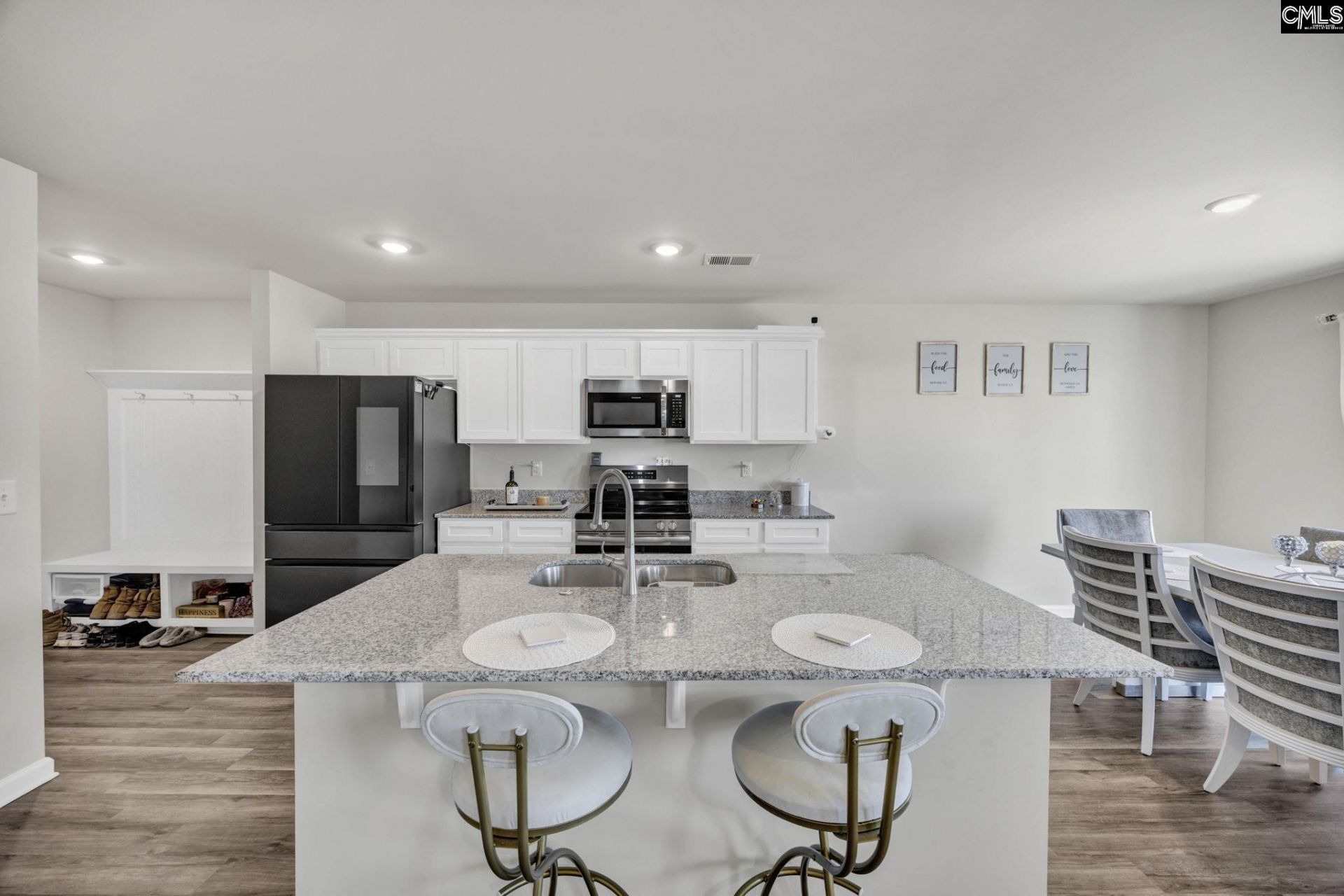 706 Common Widgen Way Photo 12