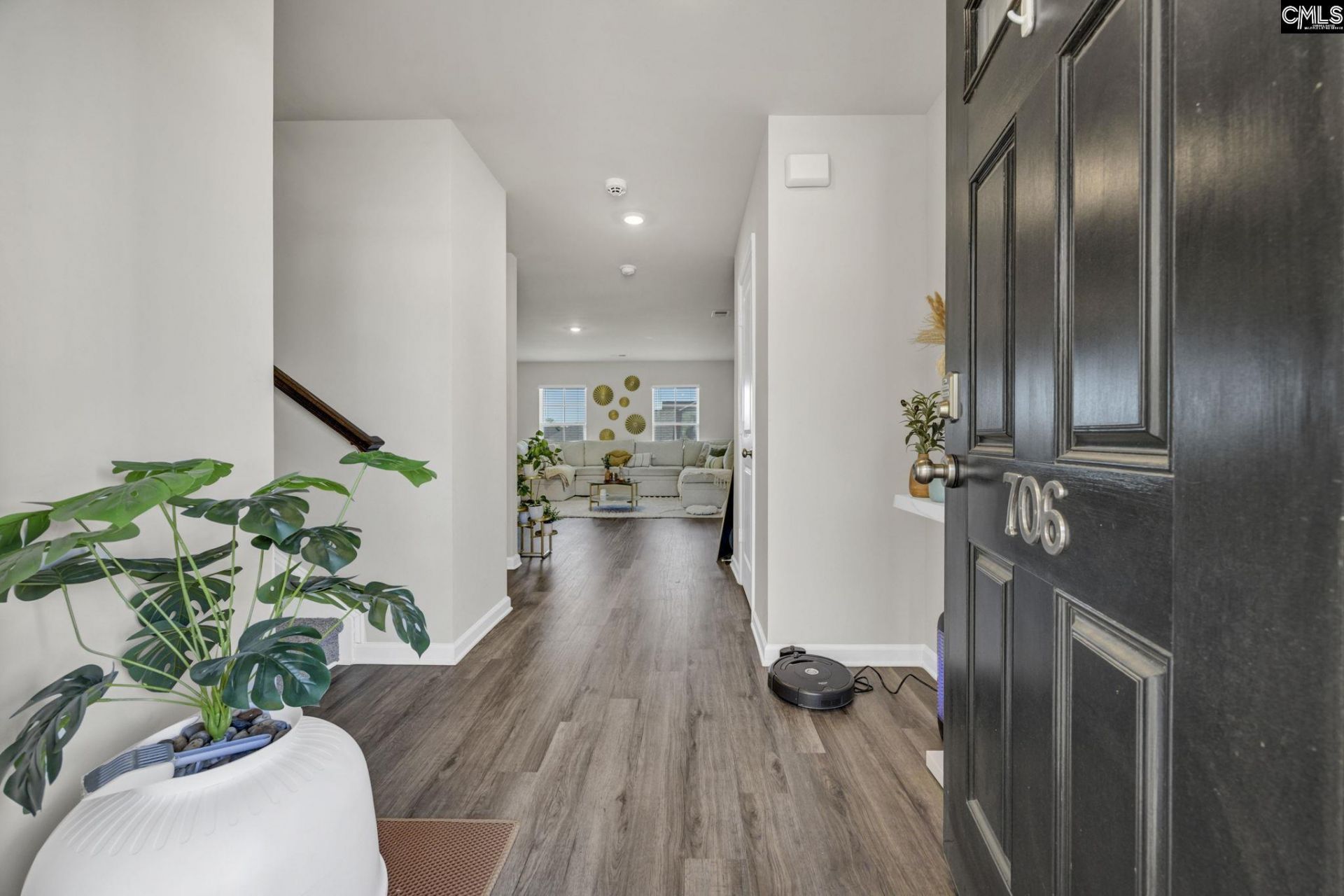 706 Common Widgen Way Photo 5