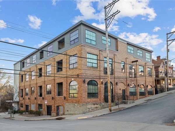 622 Gross St, Unit 106, Pittsburgh, PA 15224