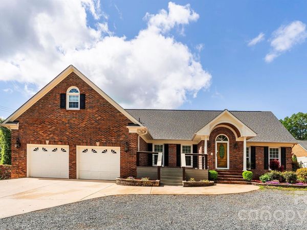 8219 Starnes Randall Road , Charlotte, NC 28215