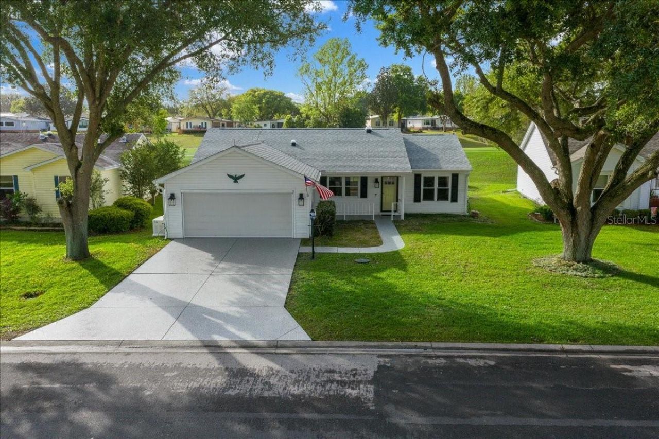 936 Orchid Street, Lady Lake, FL 32159 Main Photo