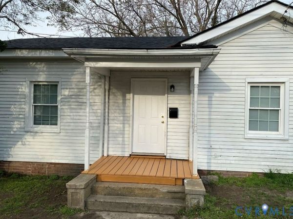 235 S crater, Wilsons, VA 23803