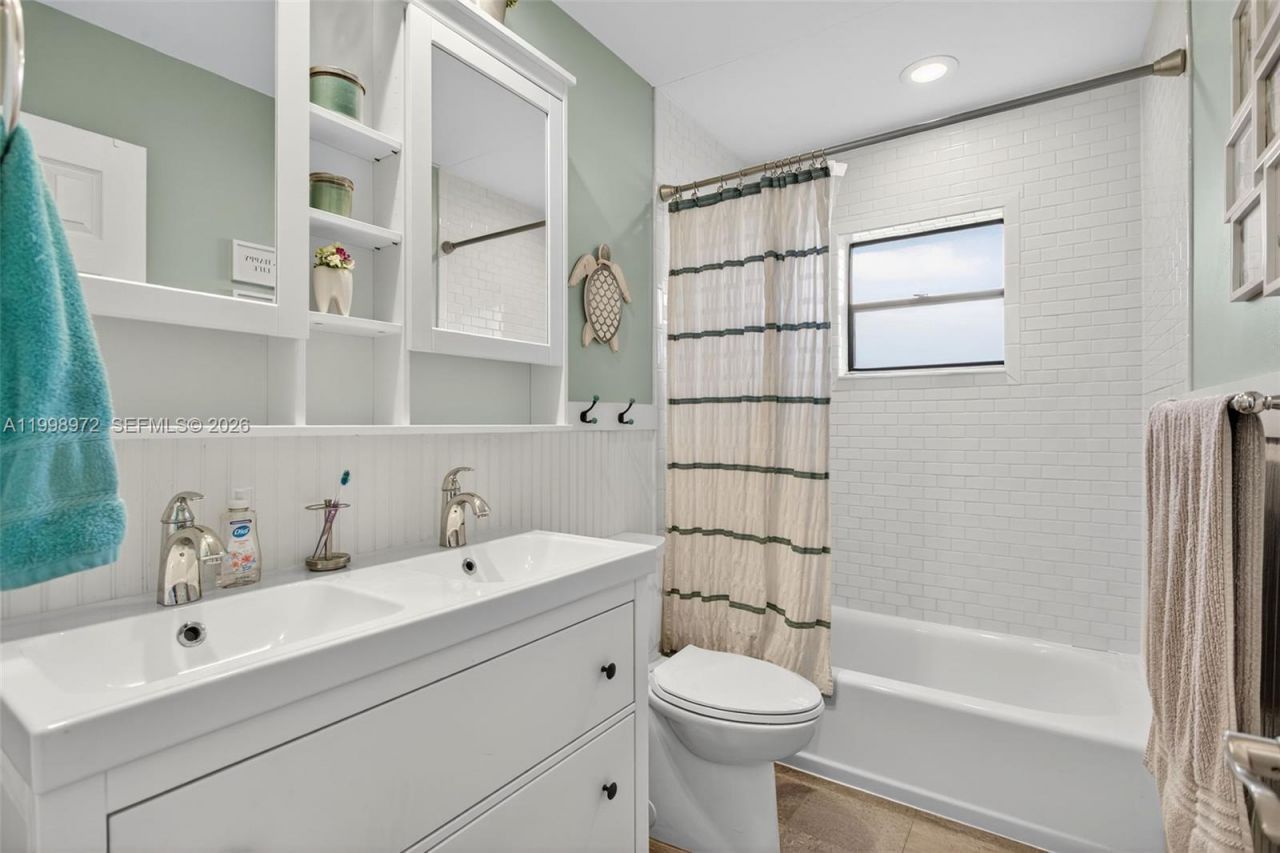 701 NW 41st Ter , Deerfield Beach, FL 33442 Photo