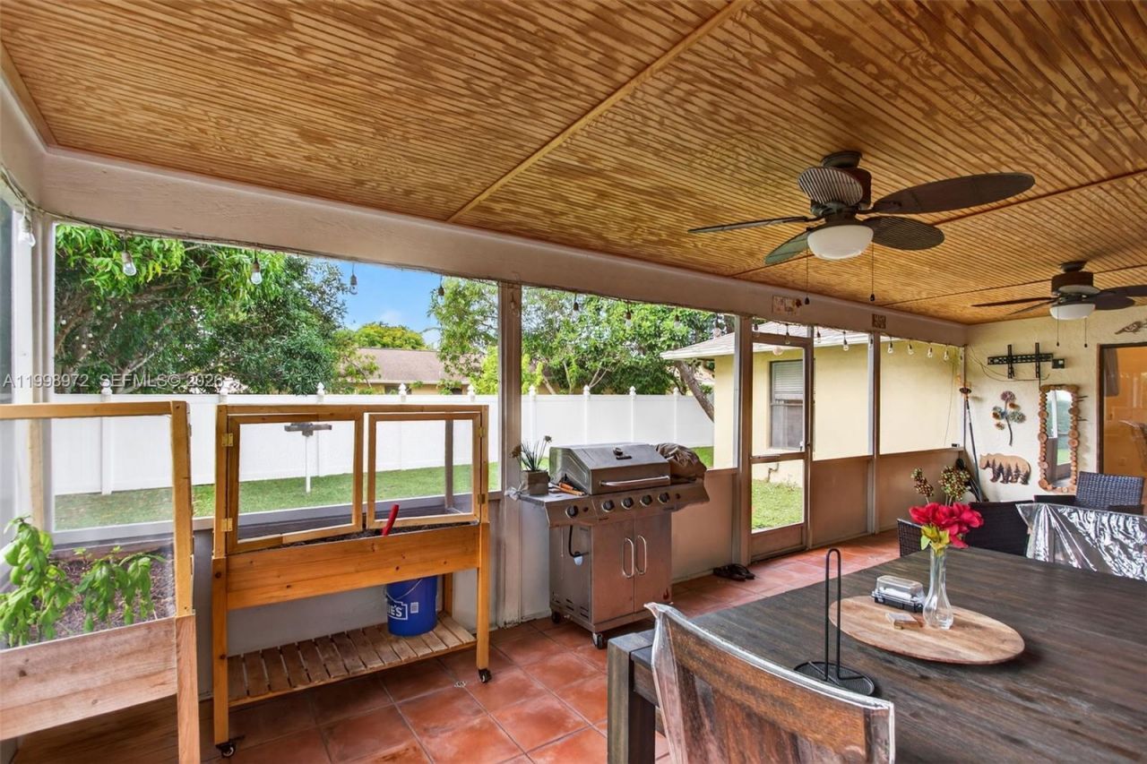 701 NW 41st Ter , Deerfield Beach, FL 33442 Photo