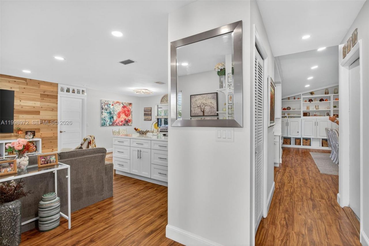 701 NW 41st Ter , Deerfield Beach, FL 33442 Photo