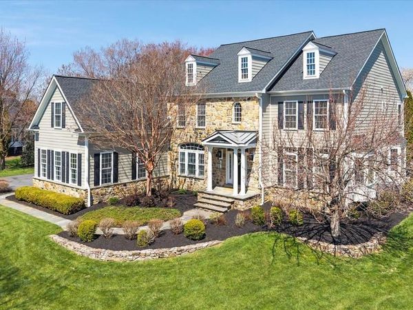 5 TRAYLOR DRIVE, WEST CHESTER, PA 19382