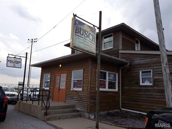 8767 State Route 4, Staunton, IL 62088