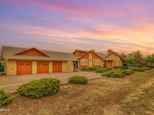 10076 E ROAN Road, Flagstaff, AZ 86004
